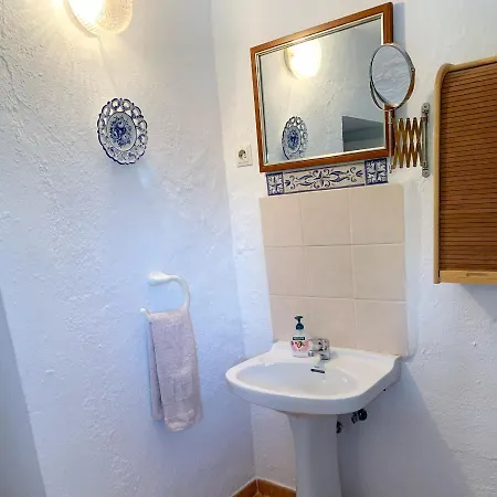 Casa Isabel - La Almona Chica * El Chorro